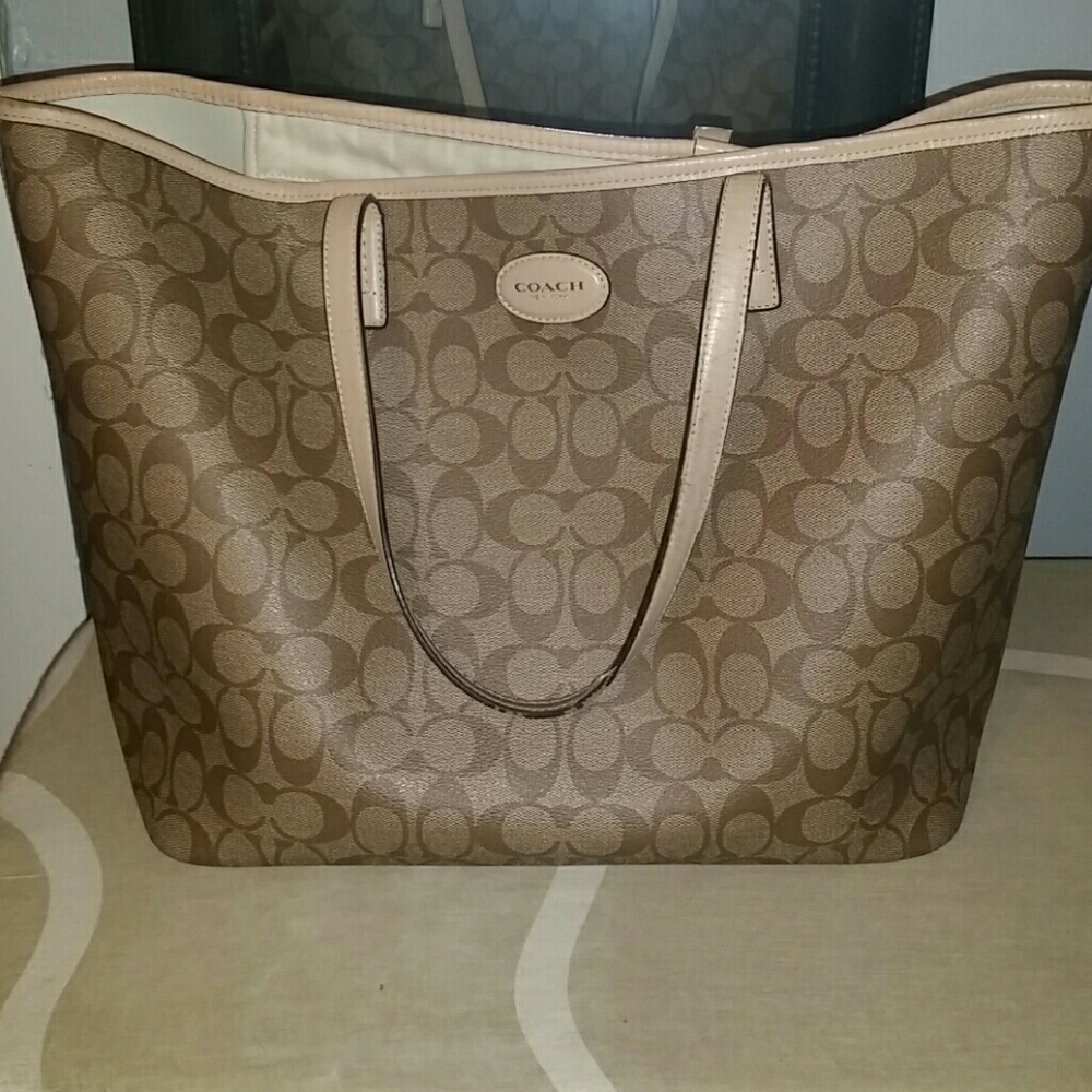 Coach tote